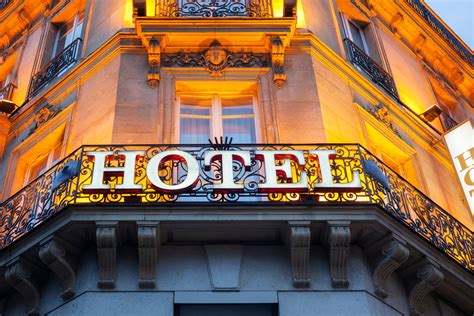 Independent Hotel (Definition) .